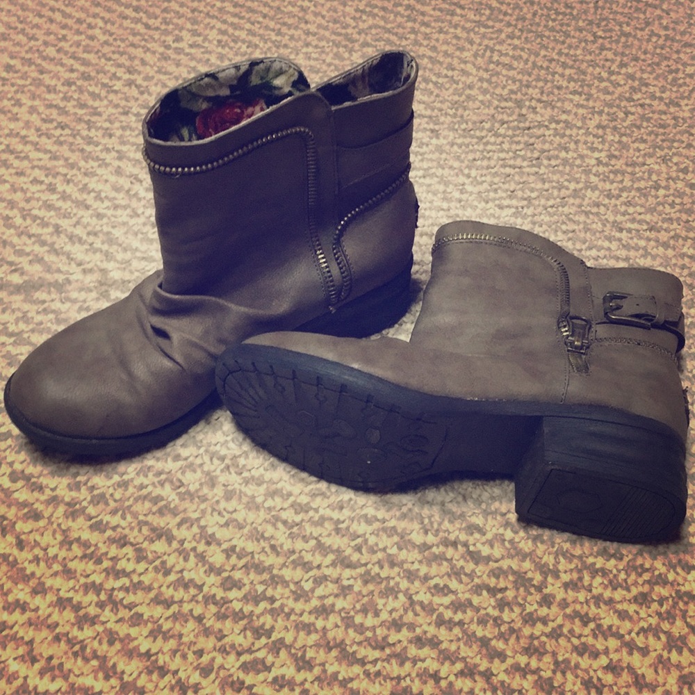 Rocket dog boots